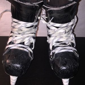 Bauer Nexus 7000 Senior Ice Hockey Skates